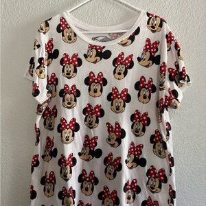 Disney Minnie Mouse Graphic Tee